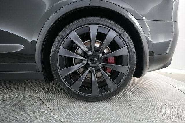 2023 Tesla Model X — photo 7 of 24