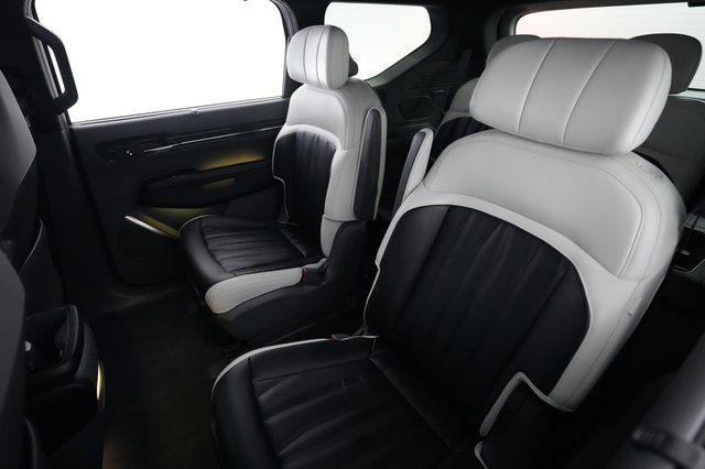 2024 Kia EV9 — photo 19 of 23