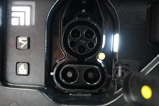 2024 Kia EV9 — photo 8 of 23