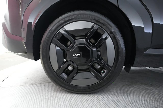 2024 Kia EV9 — photo 17 of 23