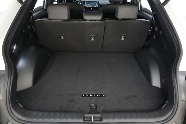 2025 Hyundai IONIQ 5 — photo 6 of 22