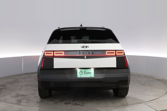 2025 Hyundai IONIQ 5 — photo 12 of 22