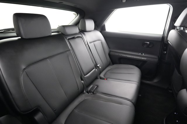 2025 Hyundai IONIQ 5 — photo 4 of 22
