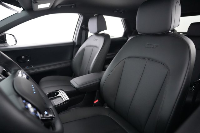 2025 Hyundai IONIQ 5 — photo 3 of 22