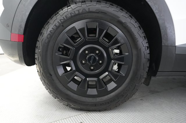2025 Hyundai IONIQ 5 — photo 17 of 21