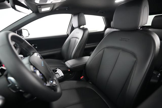 2025 Hyundai IONIQ 5 — photo 3 of 21