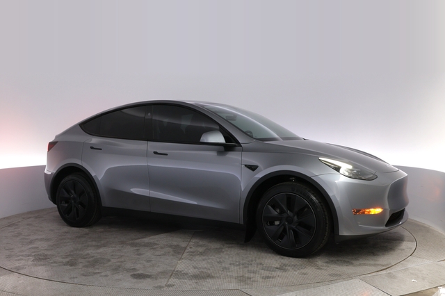 2025 Tesla Model Y