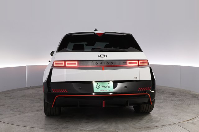 2025 Hyundai IONIQ 5 — photo 12 of 20