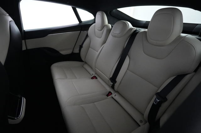 2022 Tesla Model S