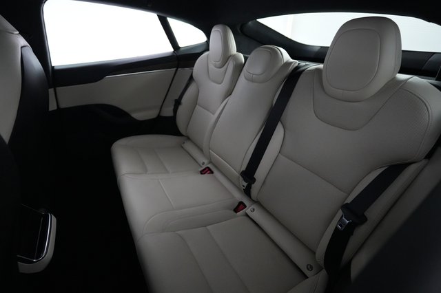 2022 Tesla Model S — photo 19 of 21