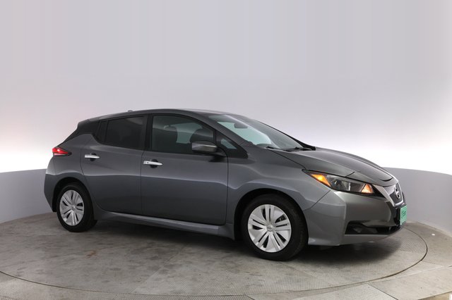 2022 Nissan LEAF — photo 11 of 20