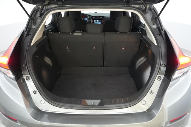 2022 Nissan LEAF — photo 6 of 20