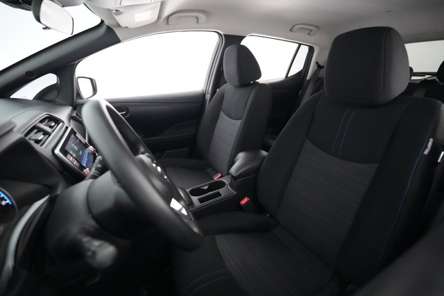 2022 Nissan LEAF — photo 3 of 20