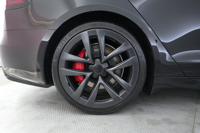 2023 Tesla Model S — photo 17 of 21