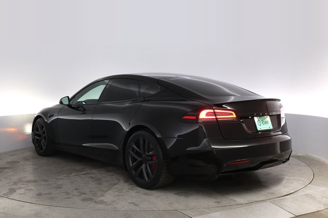 2023 Tesla Model S — photo 13 of 21