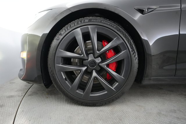 2023 Tesla Model S — photo 15 of 21