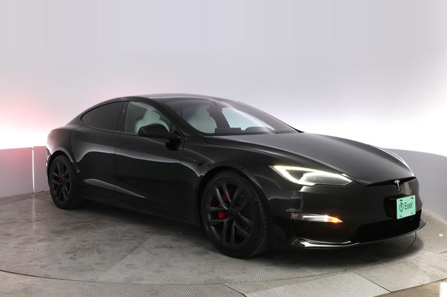 2023 Tesla Model S — photo 10 of 21