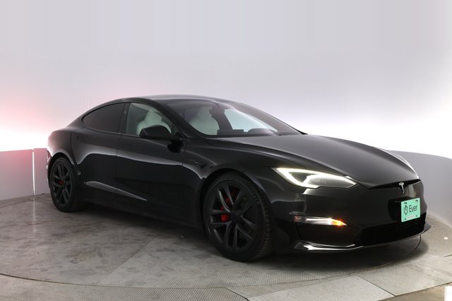 2023 Tesla Model S — photo 10 of 21