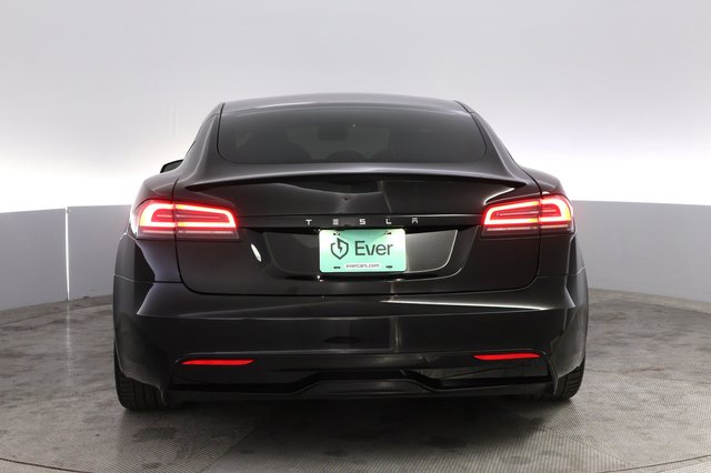 2023 Tesla Model S — photo 12 of 21