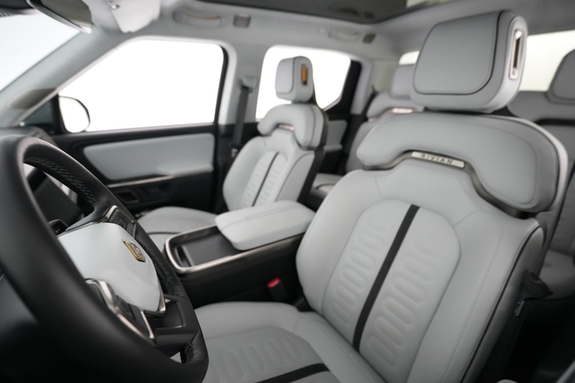 2023 Rivian R1T