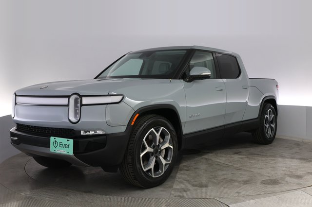 2023 Rivian R1T — VIN 7FCTGBAA8PN028437