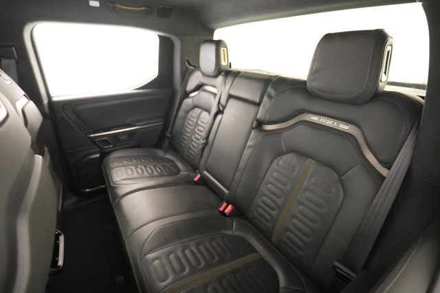 2023 Rivian R1T — photo 19 of 21