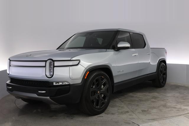 2023 Rivian R1T — VIN 7FCTGBAAXPN027046