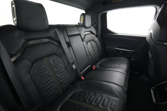 2023 Rivian R1T — photo 4 of 21