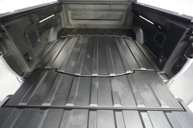 2023 Rivian R1T — photo 6 of 21