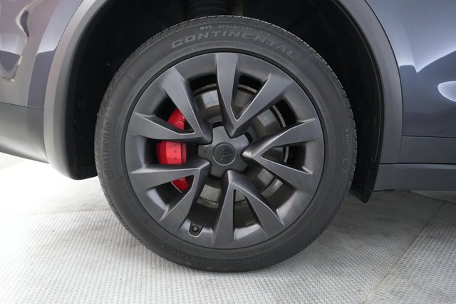 2023 Tesla Model X — photo 17 of 23