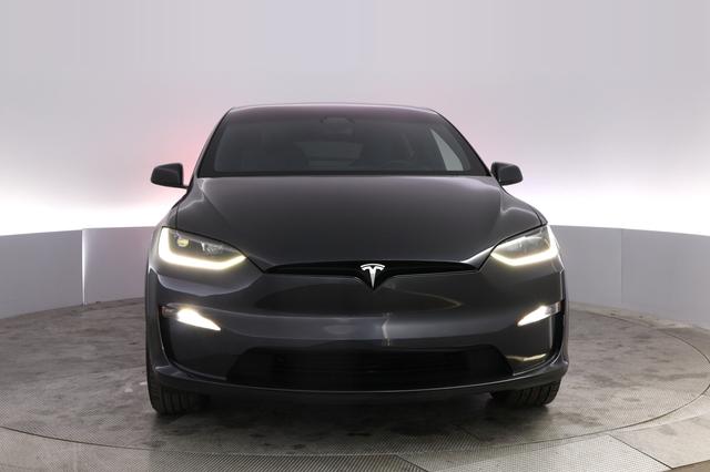 2023 Tesla Model X — photo 9 of 23
