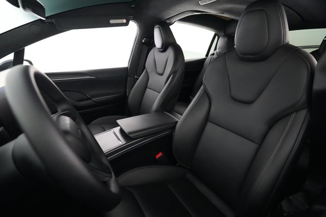 2023 Tesla Model X — photo 3 of 23