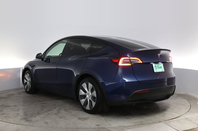 2023 Tesla Model Y — photo 13 of 23