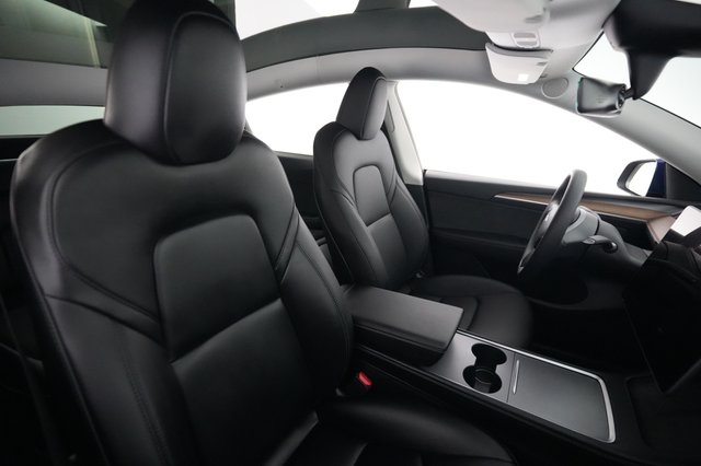 2023 Tesla Model Y — photo 18 of 23