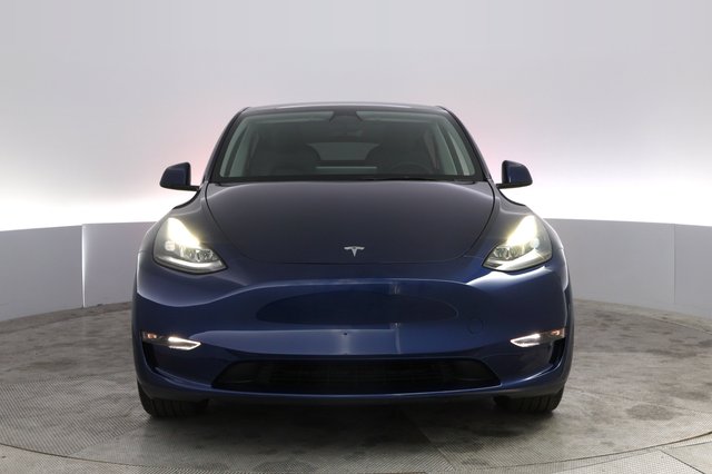 2023 Tesla Model Y — photo 9 of 23