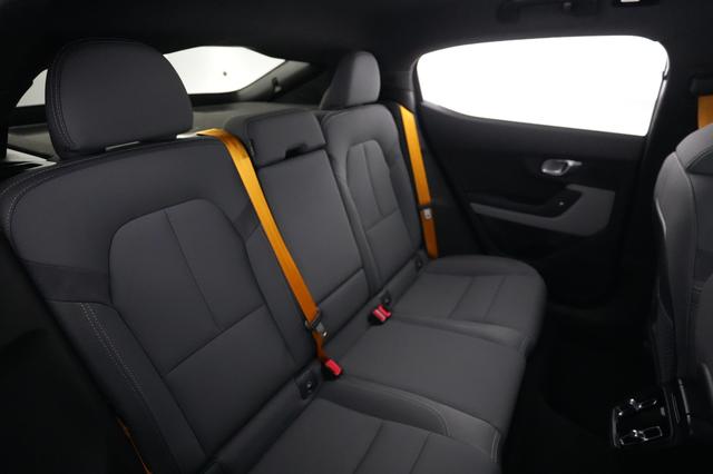 2023 Polestar 2 — photo 4 of 21