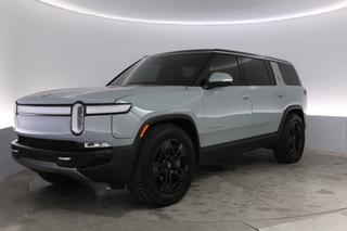 2024 Rivian R1S