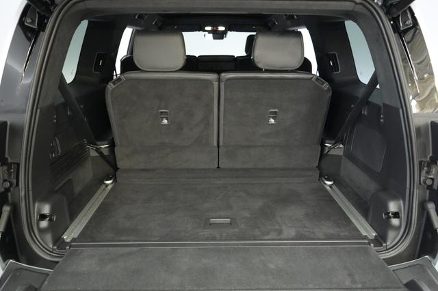 2024 Rivian R1S — photo 6 of 25