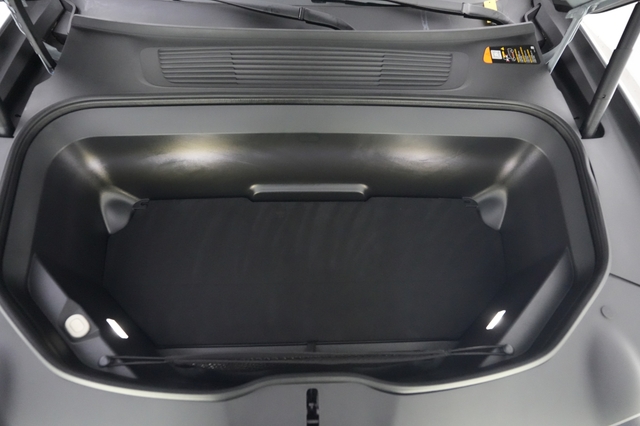 2024 Rivian R1S
