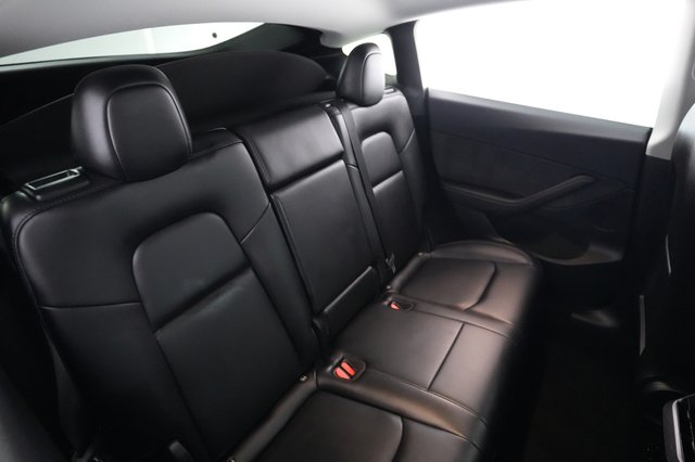 2024 Tesla Model Y — photo 4 of 22
