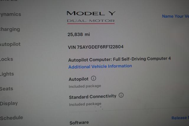 2024 Tesla Model Y — photo 5 of 22