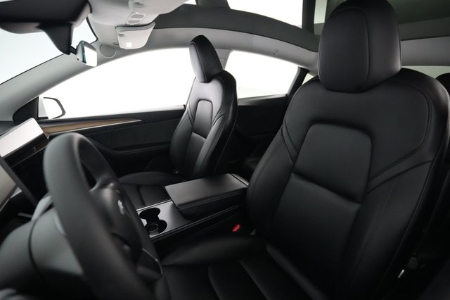 2024 Tesla Model Y — photo 3 of 22