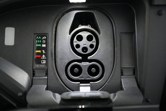 2024 Audi SQ8 e-tron — photo 8 of 22
