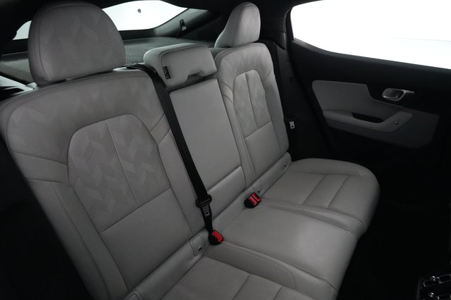 2024 Polestar 2 — photo 4 of 21