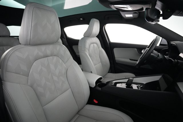 2024 Polestar 2 — photo 18 of 21