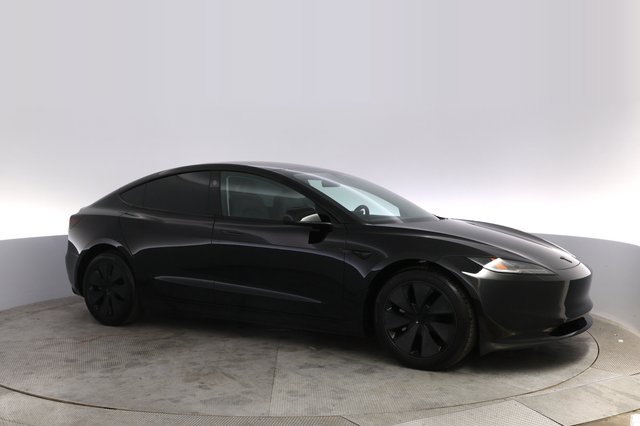 2025 Tesla Model 3 — photo 11 of 21
