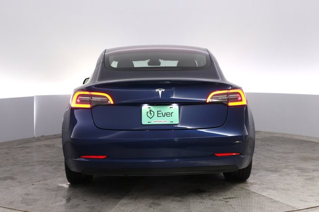2019 Tesla Model 3 — photo 12 of 21