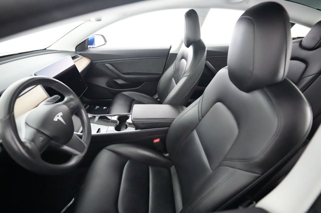 2019 Tesla Model 3 — photo 3 of 21