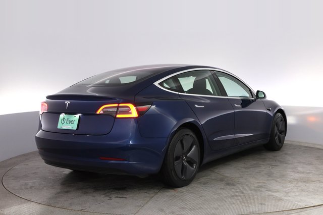 2019 Tesla Model 3 — photo 2 of 21