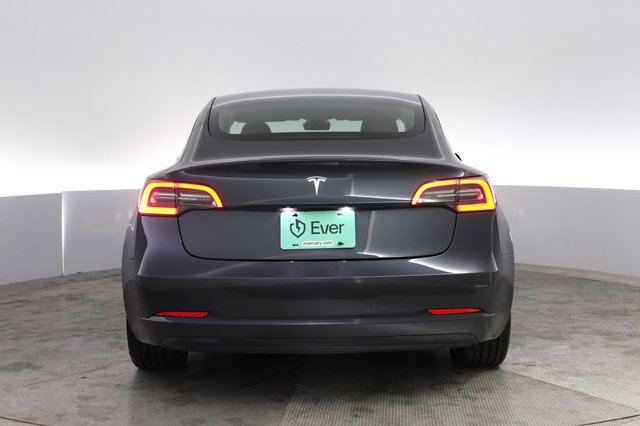 2022 Tesla Model 3 — photo 12 of 21